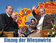 Paulaner Festzelt Winzerer Fähndl erstrahlt zum Oktoberfest 2011 in neuem Glanz. Richtfest am 15.09. (Foto: Martin Schmitz)